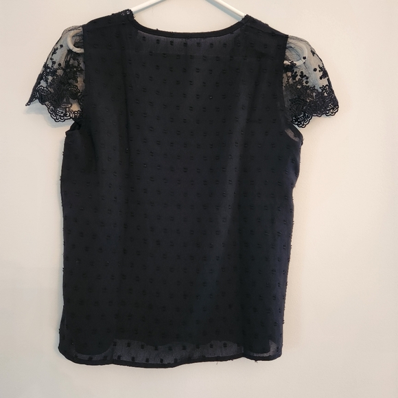 Wonens Black Blouse with Lace Cap Sleeves and stylish Buttons. Size SP. - Picture 5 of 5